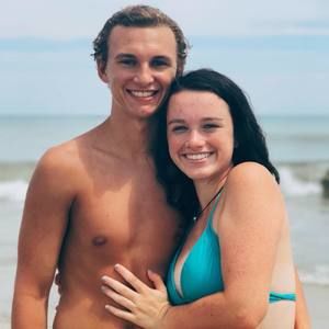 Meet your Posher, Travis